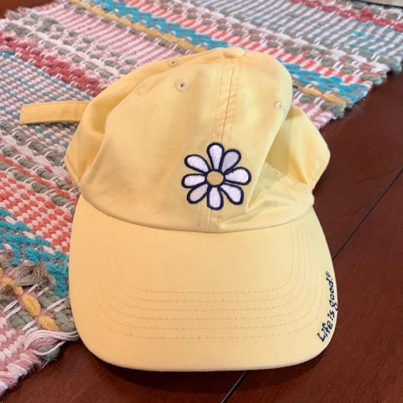 Life Is Good Accessories Life Is Good Hat Daisy Poshmark